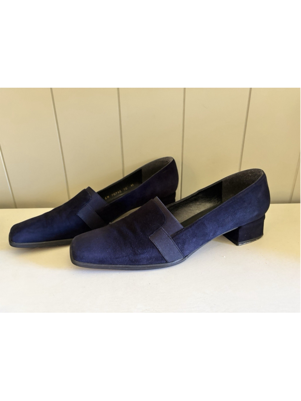Stuart Weitzman Navy Suede Block Heel Loafer Spain 10 Quiet Luxury Classy Square